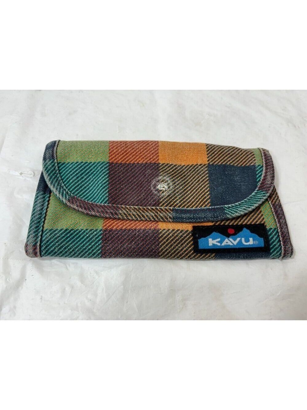 KAVU Big Spender Wallet Womens Patchwork Trifold Logo 7.5"x4" Snap Zip Checkbook